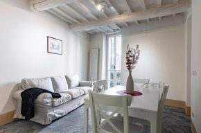 Urban Oasis: Central Apartment with Garden